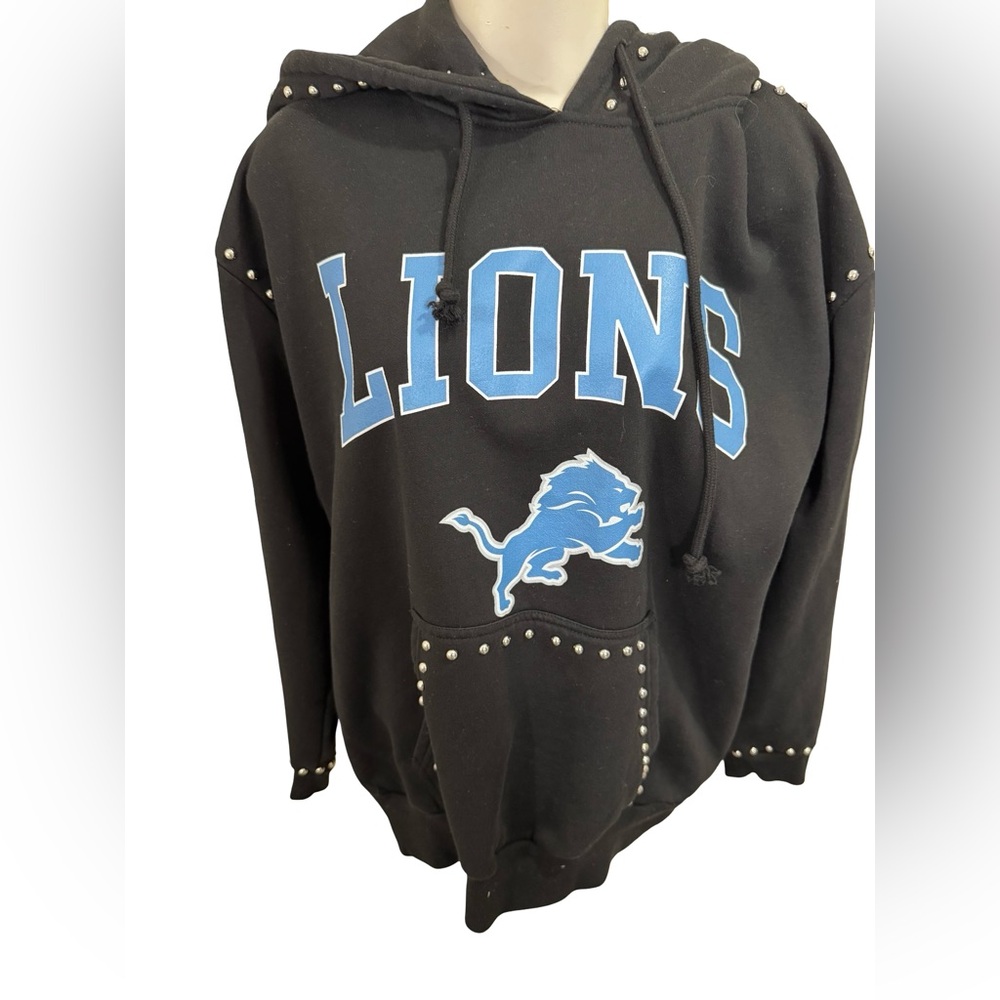 1057NU / Game Day Couture Detroit Lions Studded Hoodie Women’s Size Medium